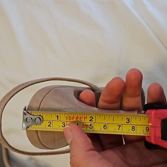 Worthington Croc Nude Heels Size 8.5 - Picture 4 of 5